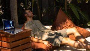 Workation Mandalika Fast WiFi Eco Hotel Garden View at Racottage